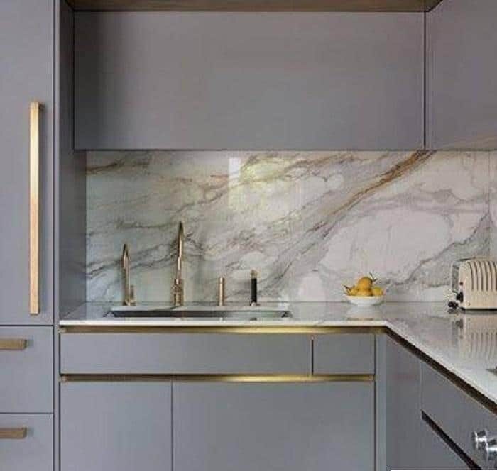 kính ốp bếp in UV