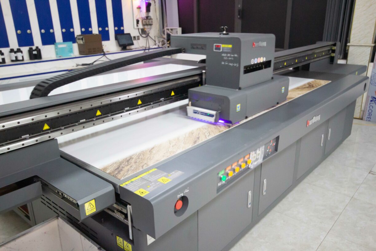 tấm ốp nhựa in UV